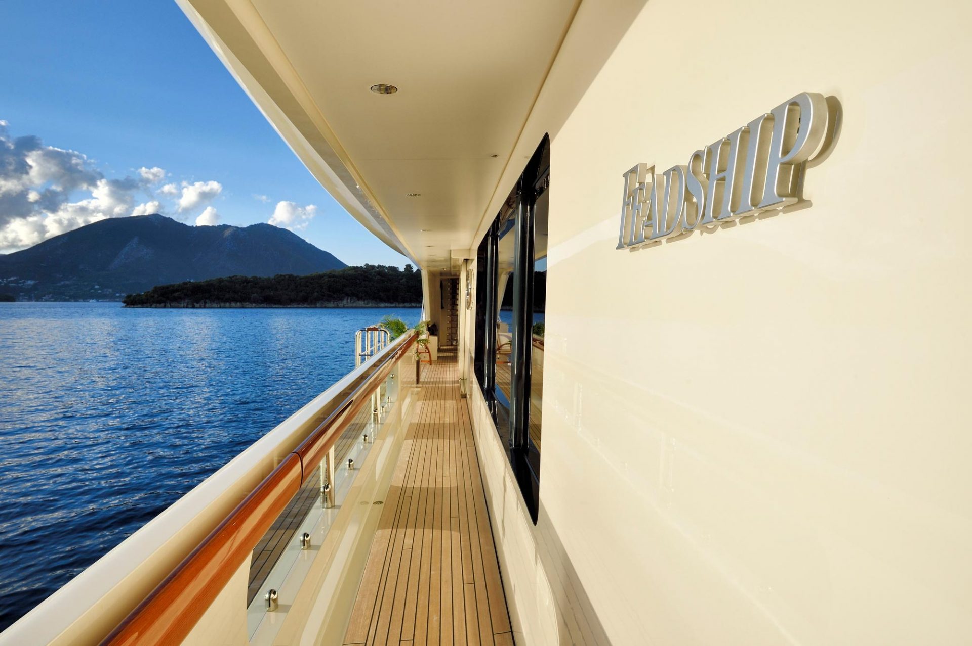 Feadship ANNA I side deck